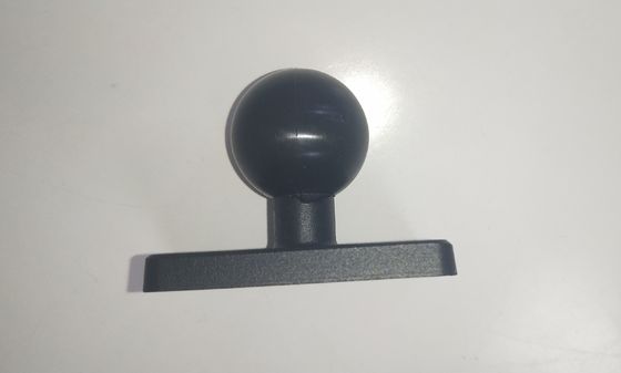 Limpando com jato de areia o pó que sopra as peças de alumínio de revestimento de moedura da cabeça da bola da carcaça de dado do CNC