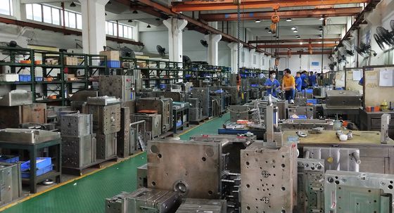 Análise e soluções típicas de defeitos da modelação por injeção do corredor quente do OEM