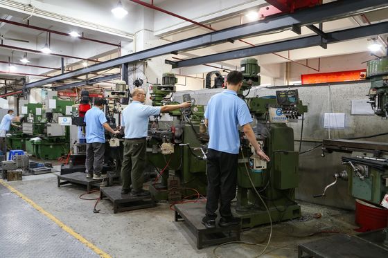 ISO das soluções da modelação por injeção de Underfilling Underforming