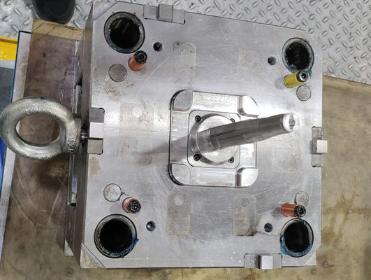 Solução de moldagem por injecção de cavidade única personalizada com temperatura de molde de 150 a 200 °C